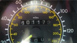 1987 Mercedes-Benz W201 190E in California wrecking yard, odometer - Â©2017 Murilee Martin - The Truth About Cars